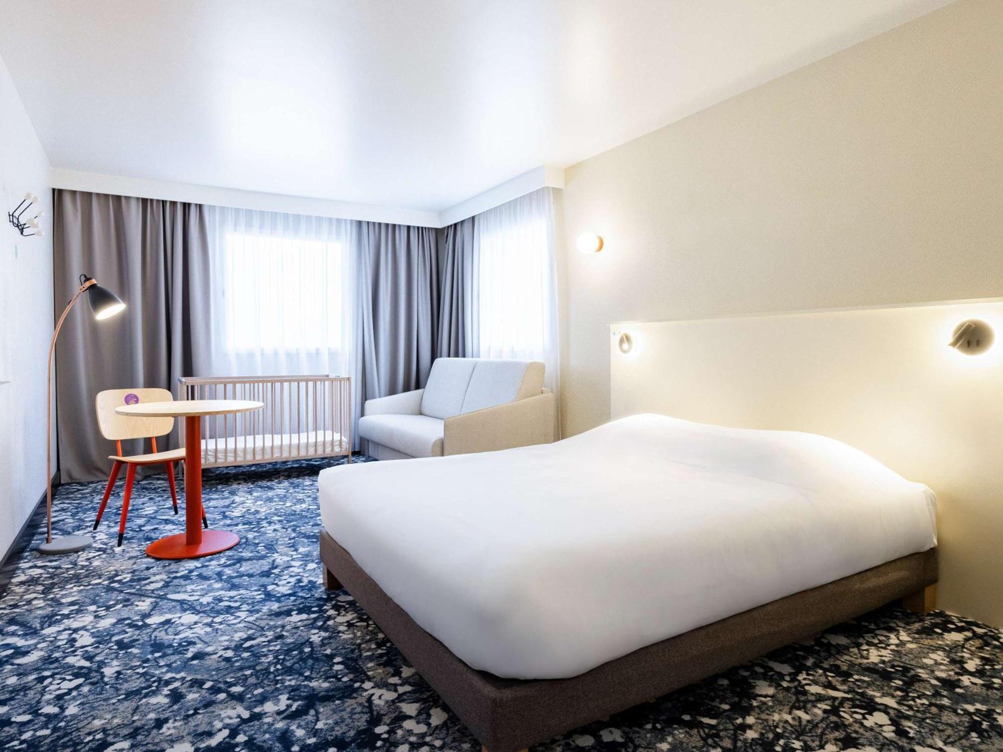 Greet Hotel Paris 13 Porte D'Italie Le Kremlin-Bicêtre Esterno foto