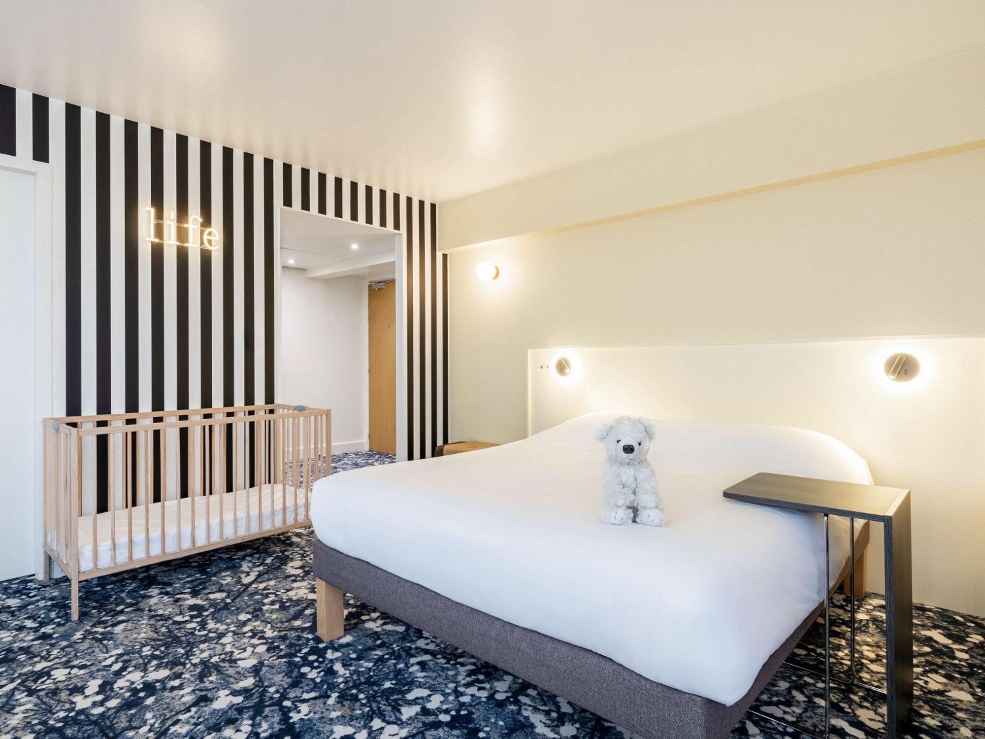 Greet Hotel Paris 13 Porte D'Italie Le Kremlin-Bicêtre Esterno foto